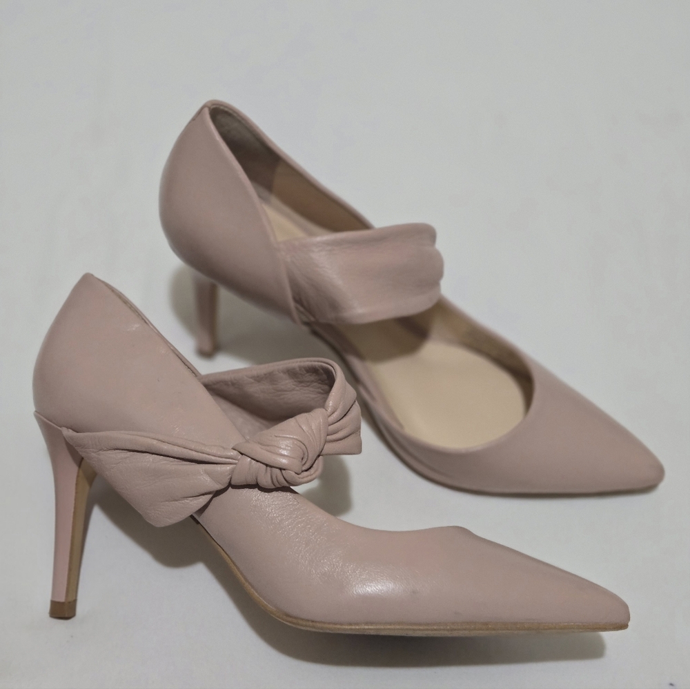 NINE WEST Light Pink/ Beige Elegant Heels Size  6M to 6.5, 3" Heel